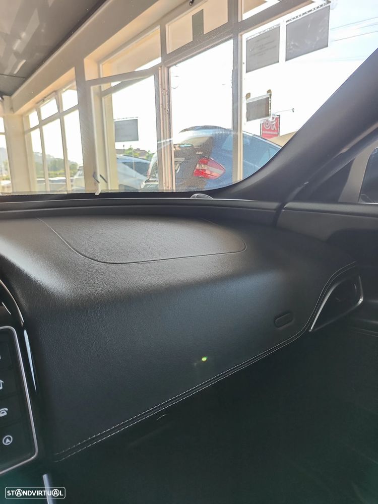 Jaguar XE 20d Aut. R-Sport - 34