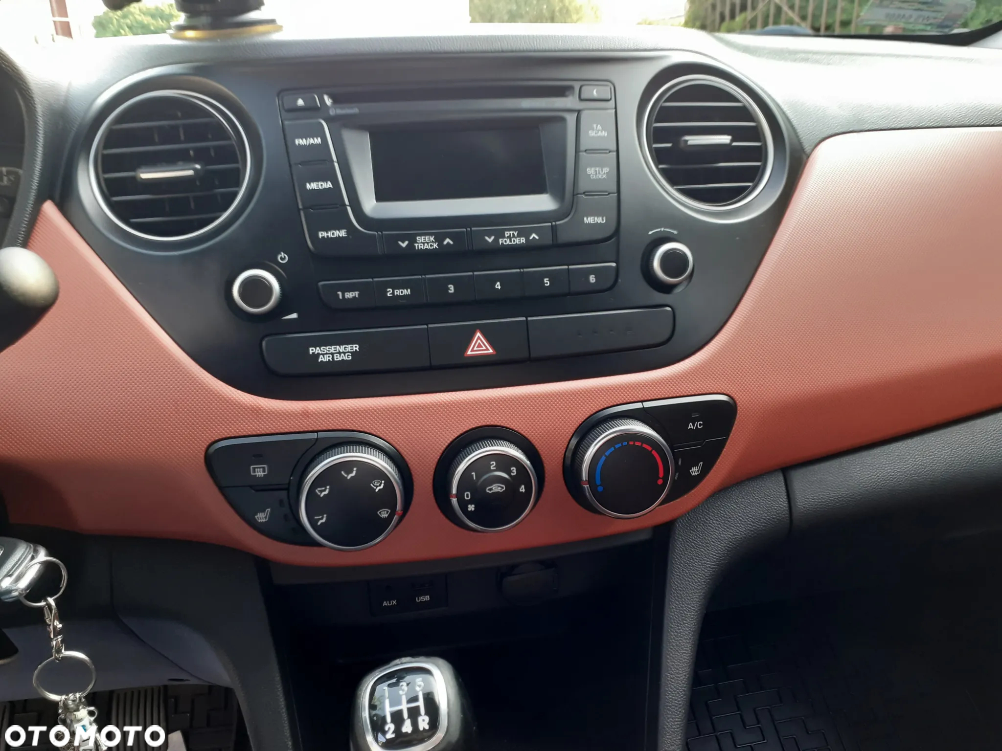Hyundai i10 1.0 Premium - 10