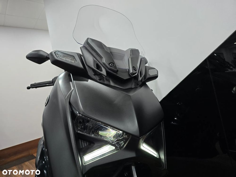 Yamaha X-max - 10