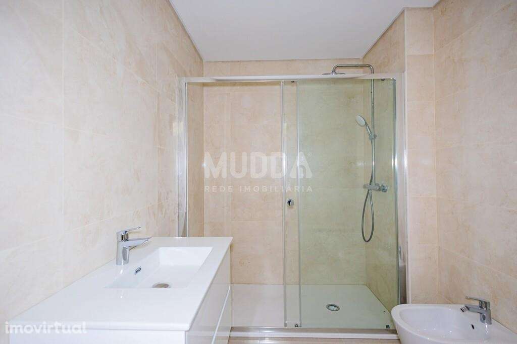 Apartamento T3 novo no R/Chão com Terraço em Esgueira -- Aveiro - Grande imagem: 4/18