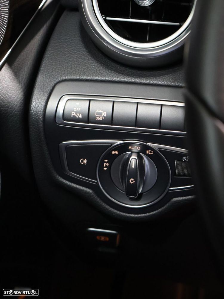 Mercedes-Benz GLC 220 d 4Matic 9G-TRONIC Exclusive - 26