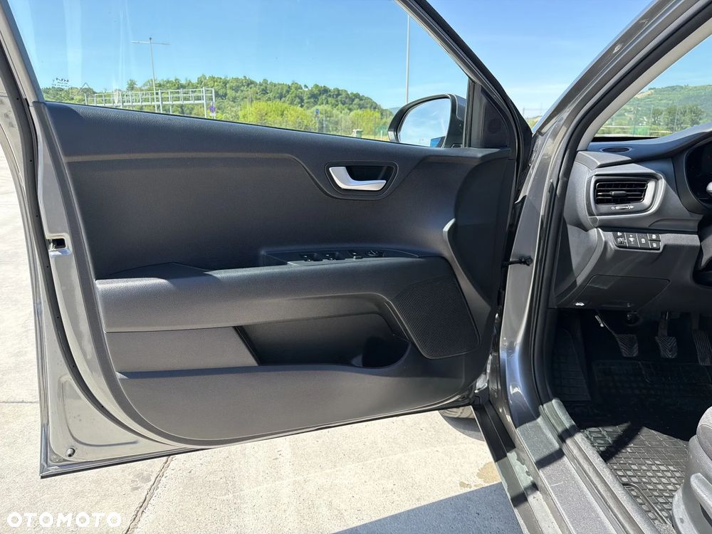 Kia Stonic 1.0 T-GDI M - 11