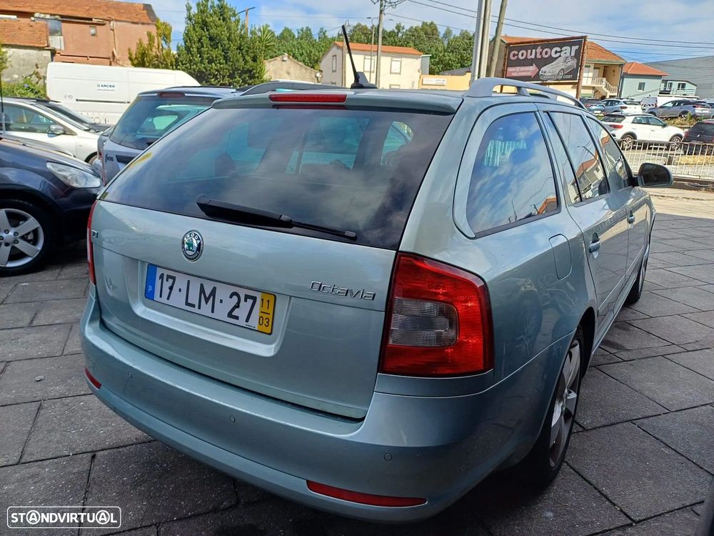 Skoda Octavia Break 1.6 TDi Sportline - 3
