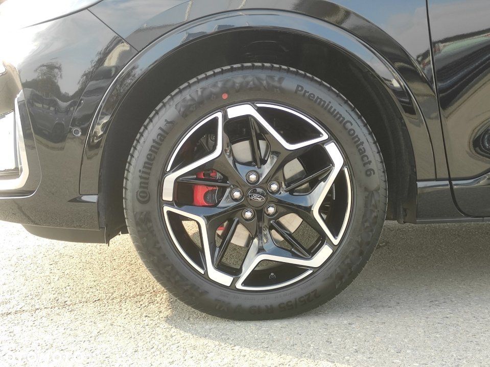Ford Kuga - 9
