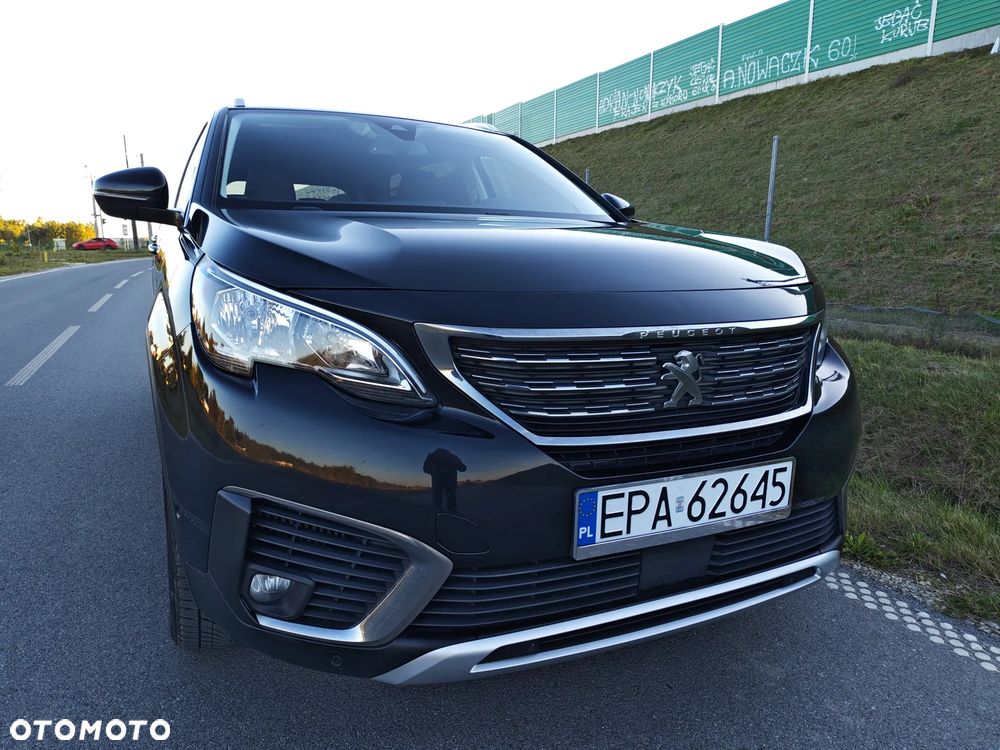 Peugeot 5008 2018 photo 4