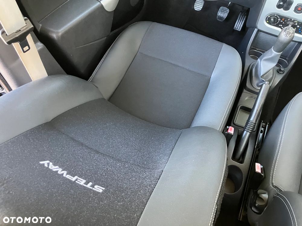 Dacia Sandero Stepway 1.6 - 34