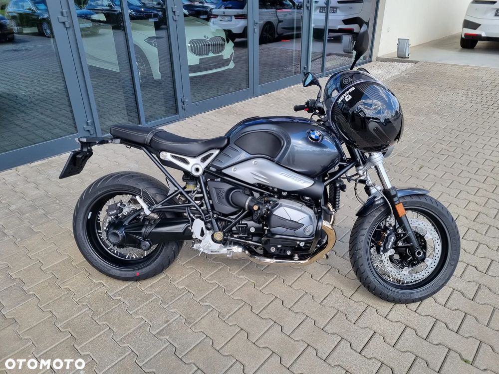 BMW R - 1