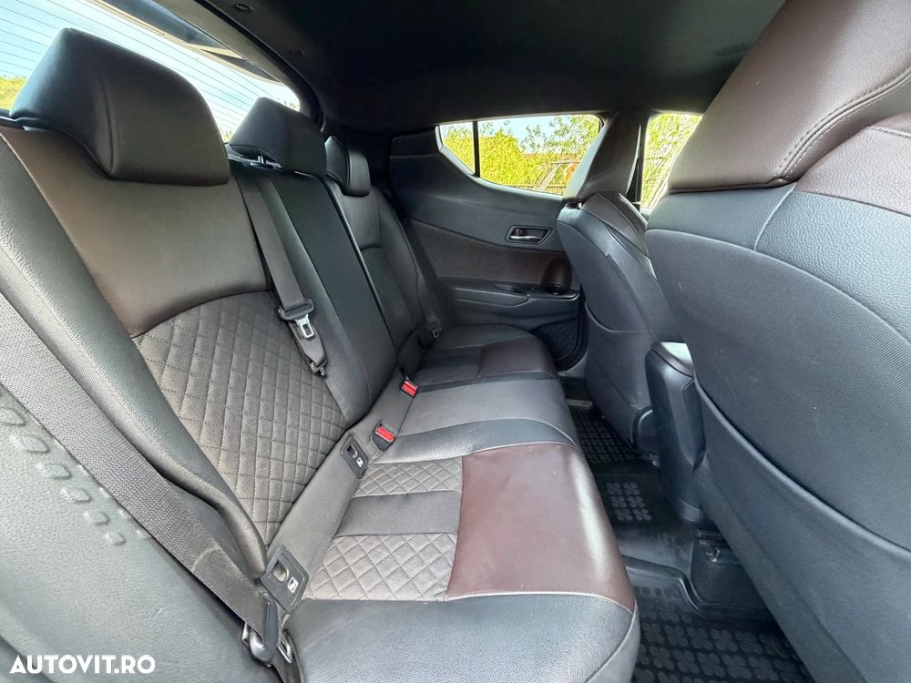 Toyota C-HR Lounge - 7