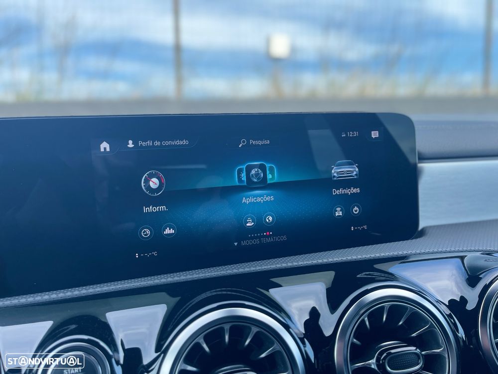 Mercedes-Benz CLA 180 AMG Line - 18