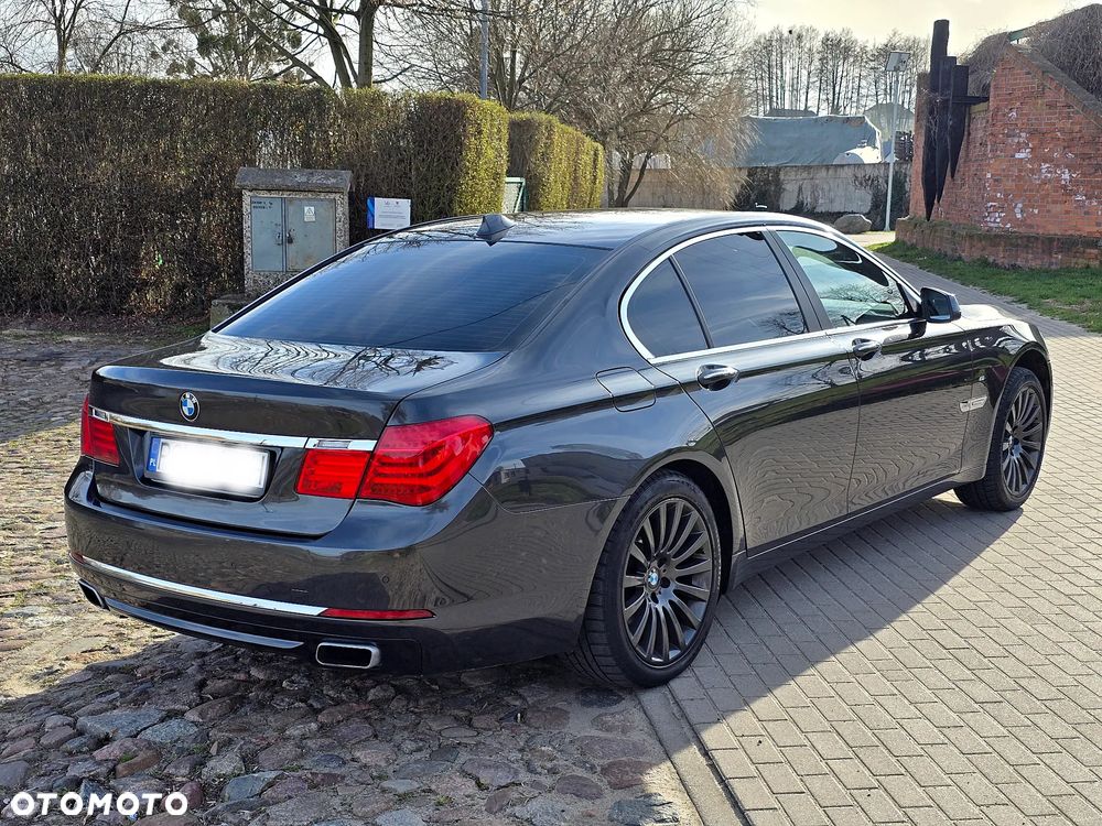 BMW Seria 7 740d xDrive - 40