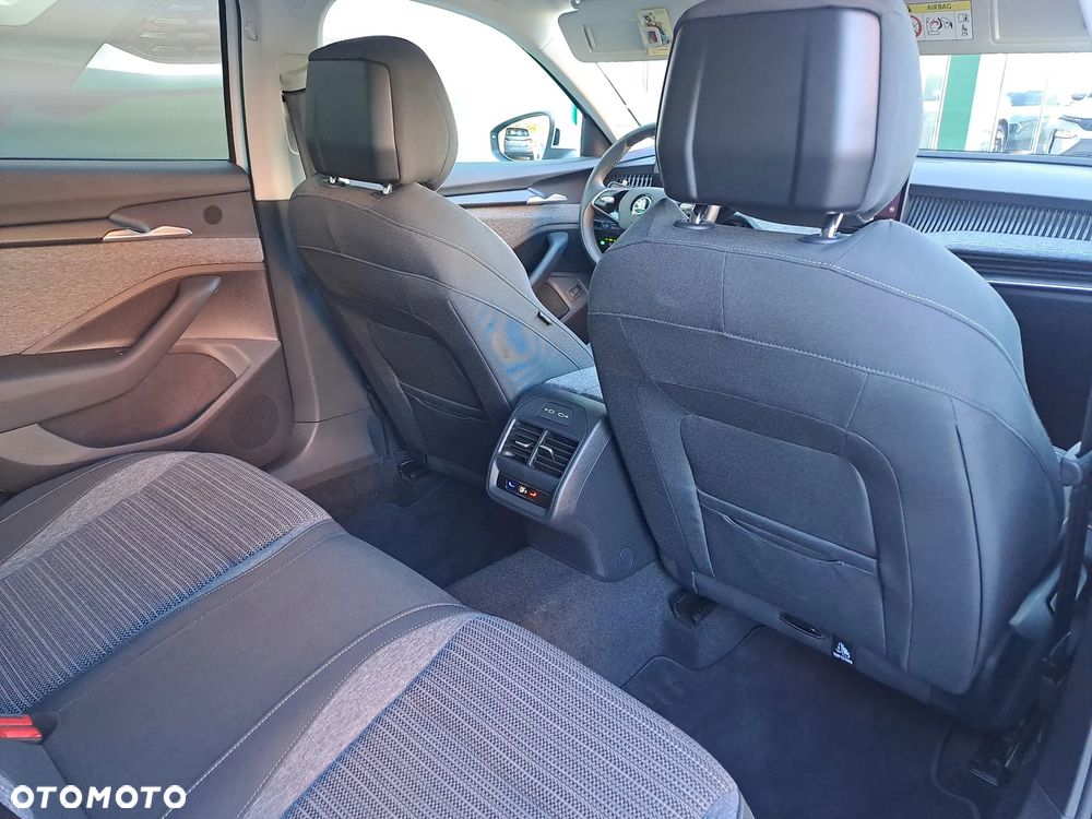 Skoda Superb 2.0 TSI 4x4 Edition 130 DSG - 12