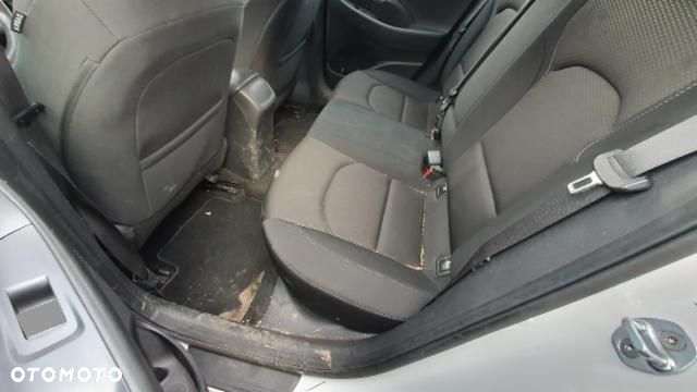 Hyundai i30 1.0 T-GDI GO - 9