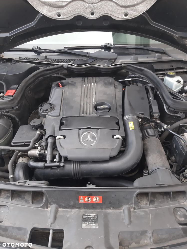 Mercedes-Benz Klasa C 180 CGI BlueEFFICIENCY - 16