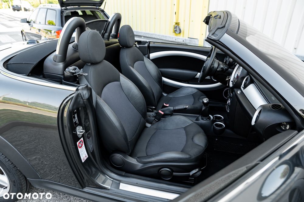 MINI Cooper Cabrio - 26