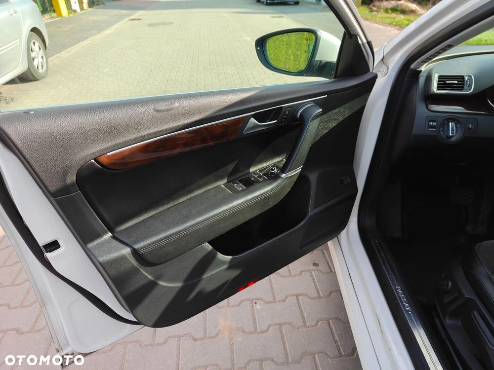 Volkswagen Passat 2.0 TDI Highline DSG - 10