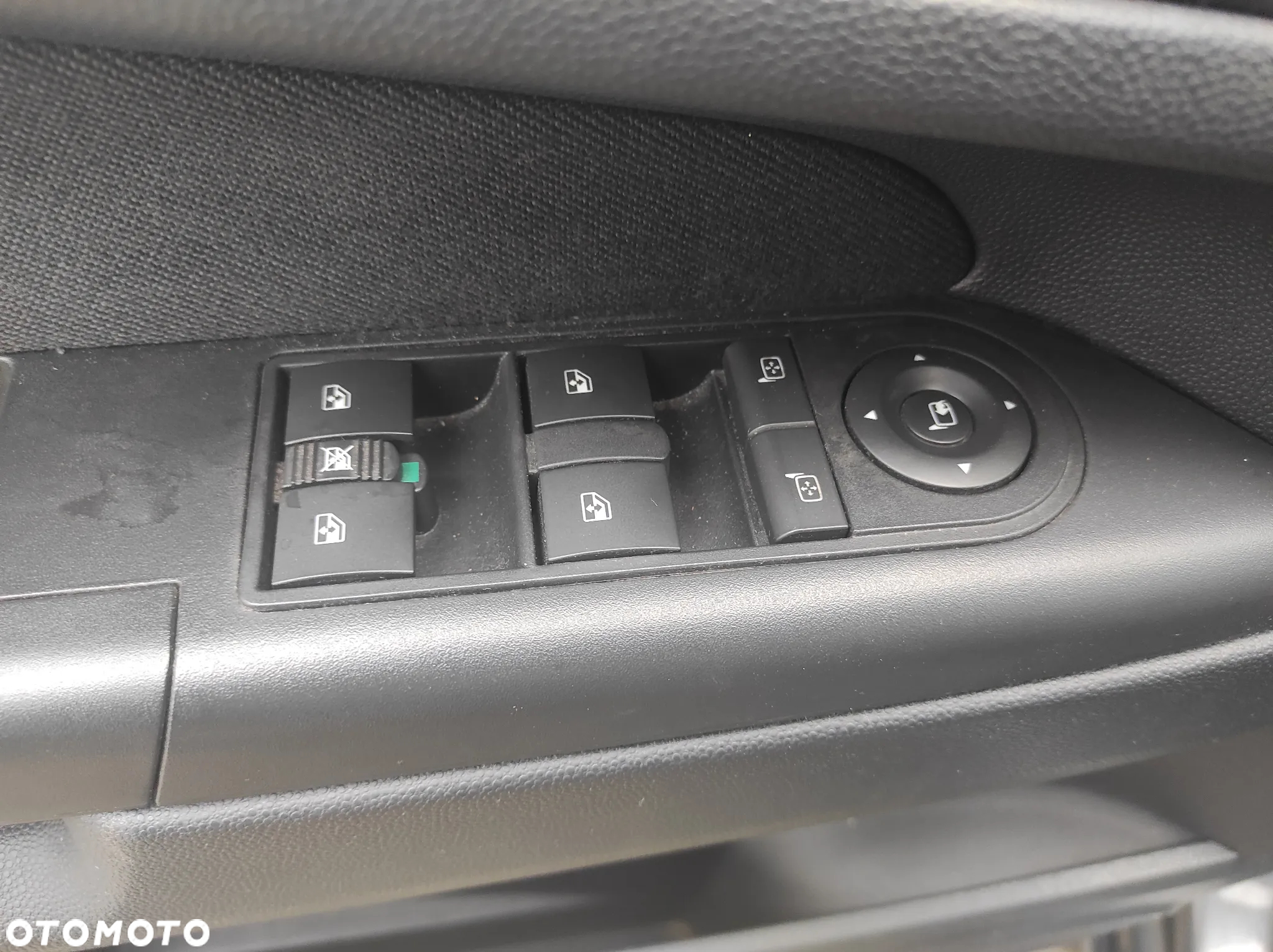 Opel Zafira 1.8 Cosmo - 11