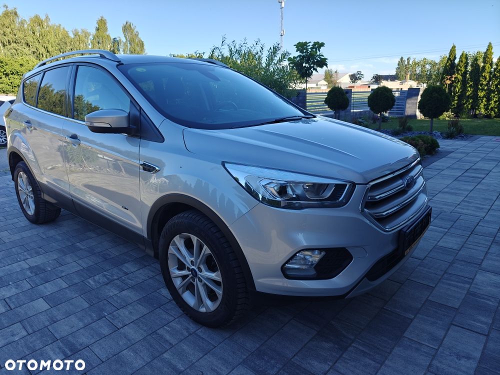 Ford Kuga - 1