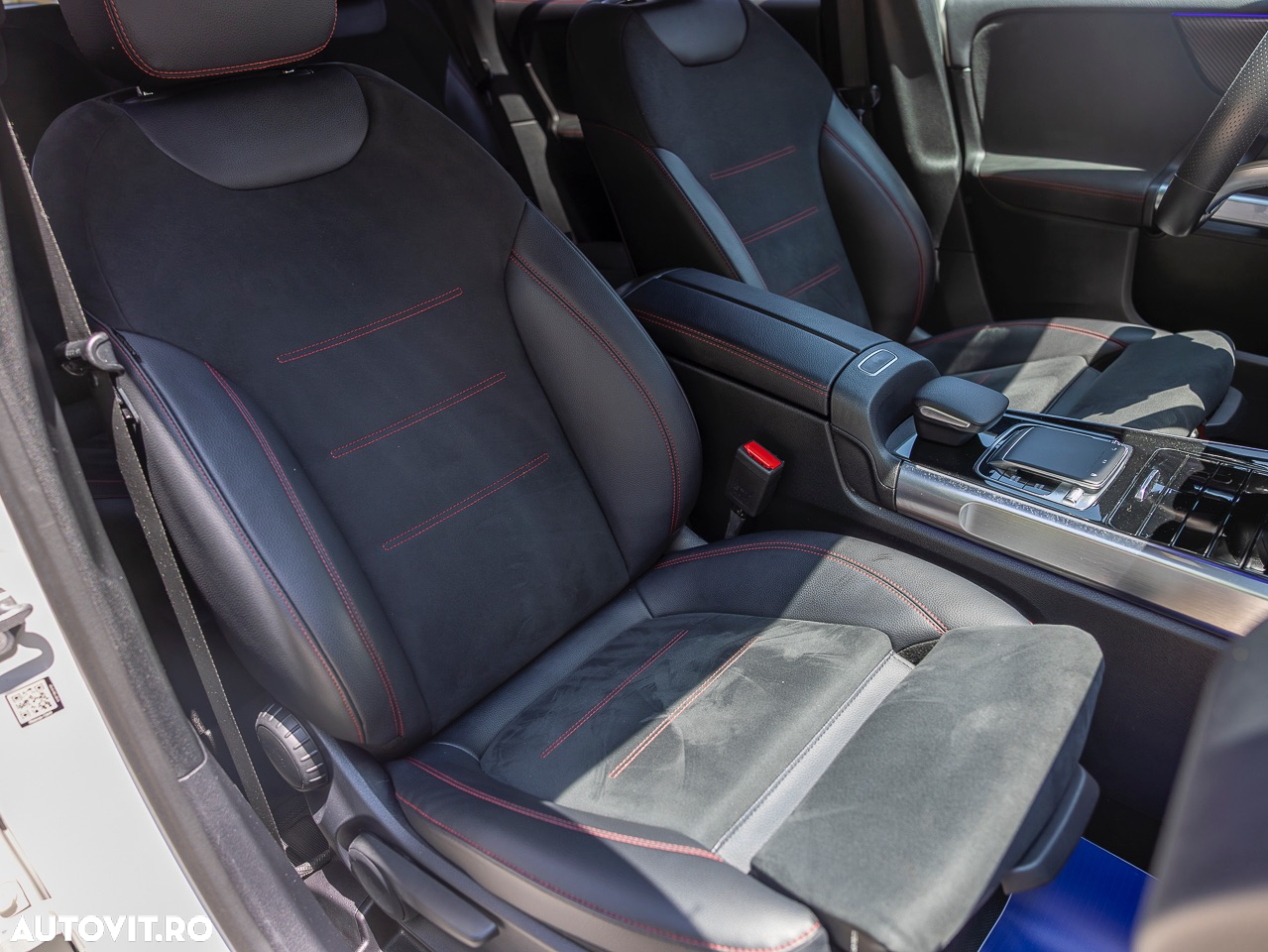 Mercedes-Benz GLB 250 4Matic 8G-DCT Style - 21