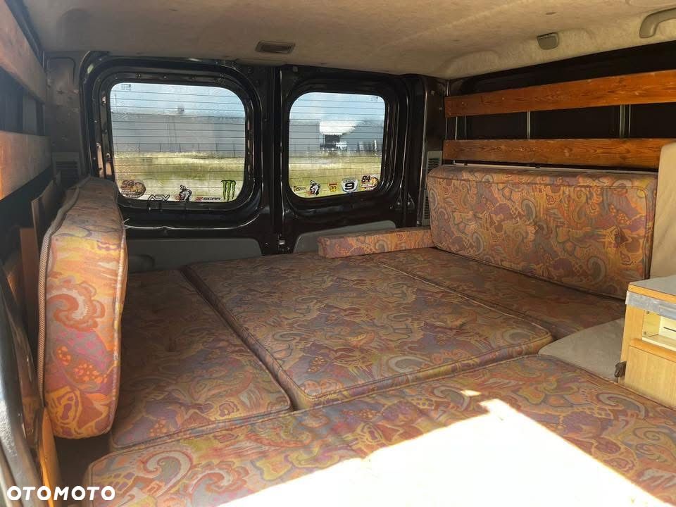 Renault Trafic - 19