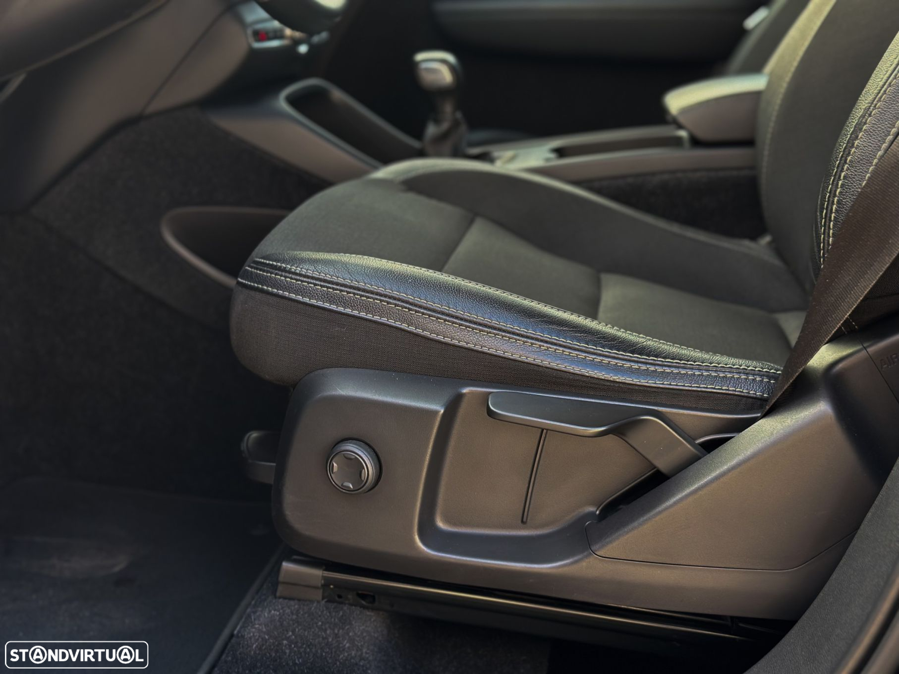 Volvo XC 40 2.0 D3 Momentum - 11