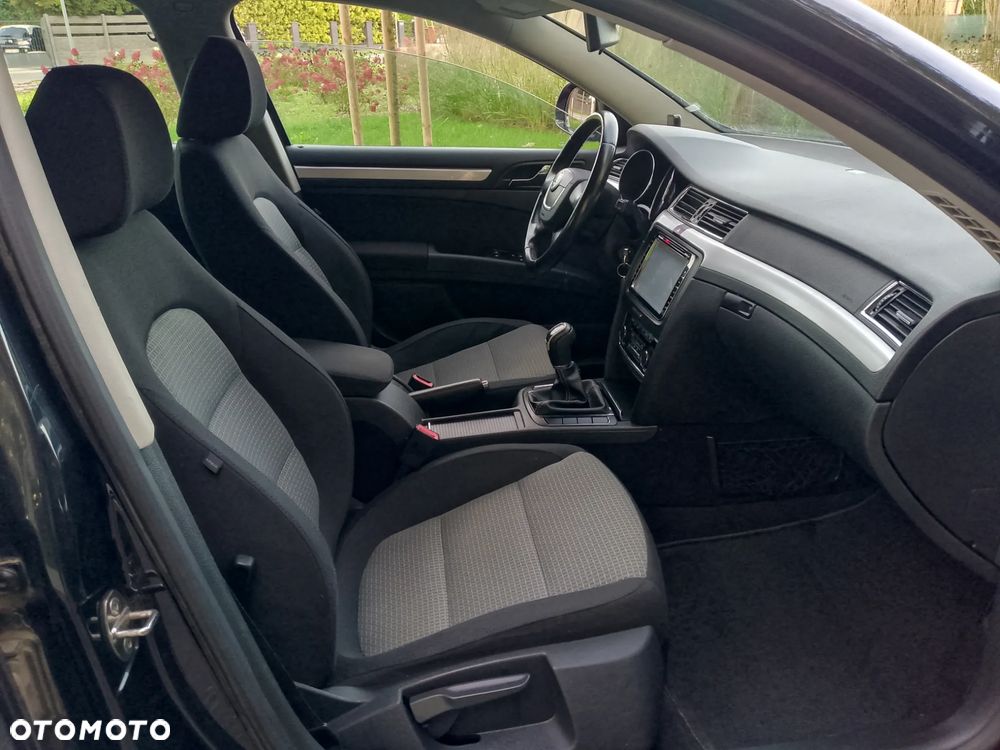 Skoda Superb 2.0 TDI 4x4 Exclusive - 17