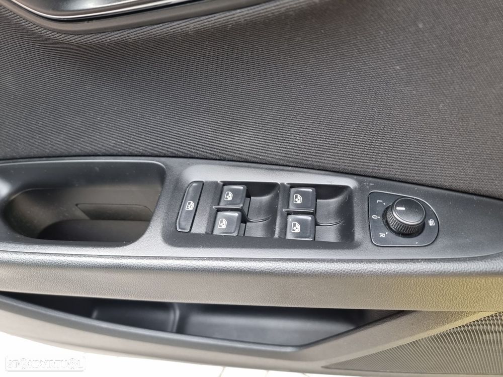 SEAT Leon ST 1.6 TDI Style Ecomotive - 18