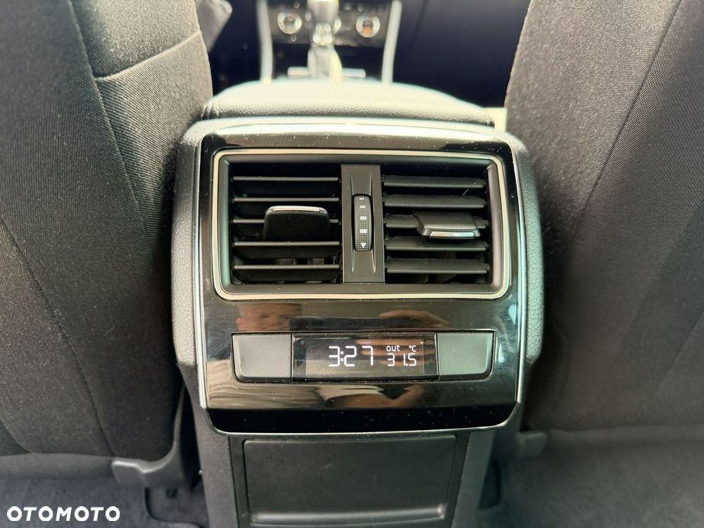 Skoda Superb 2.0 TDI Ambition DSG7 - 33