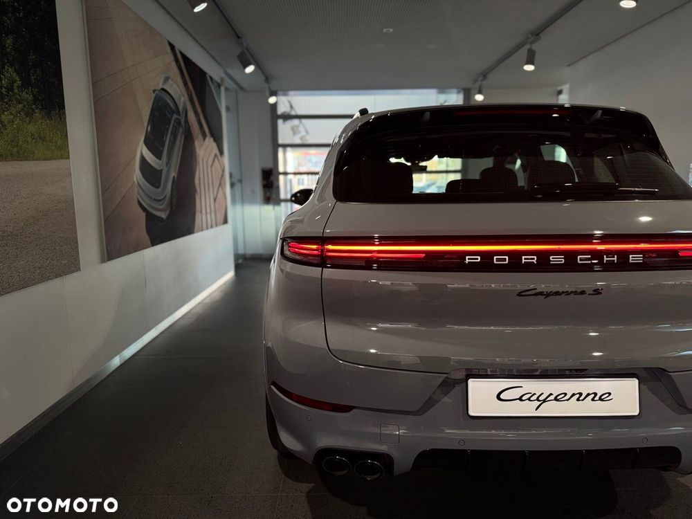 Porsche Cayenne S - 7