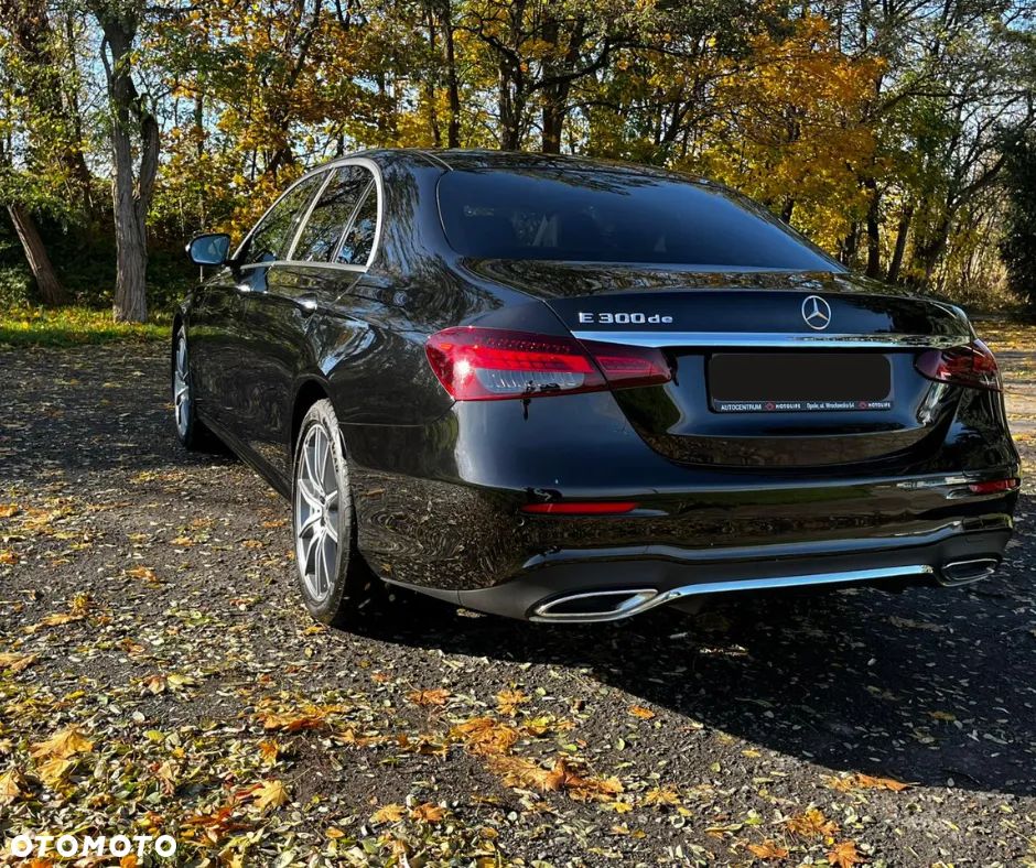 Mercedes-Benz Klasa E 300 de AMG - 5