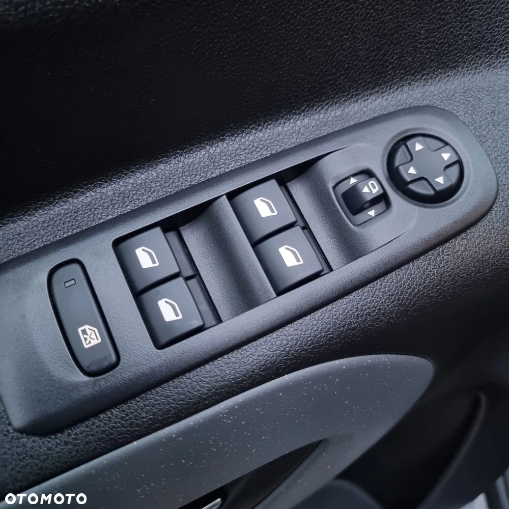 Citroën Berlingo M PureTech 130 EAT8 FEEL - 26