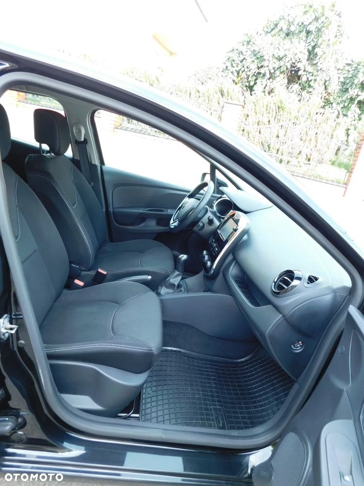 Renault Clio 1.2 16V 75 LIMITED - 18