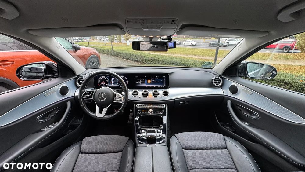 Mercedes-Benz Klasa E 200 d Business Edition 9G-TRONIC - 13