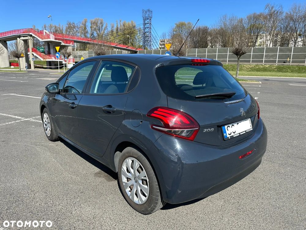 Peugeot 208 - 9