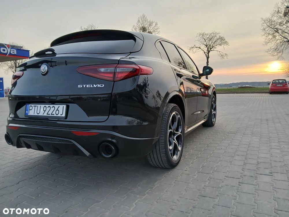 Alfa Romeo Stelvio 2.0 Turbo Veloce Q4 - 3