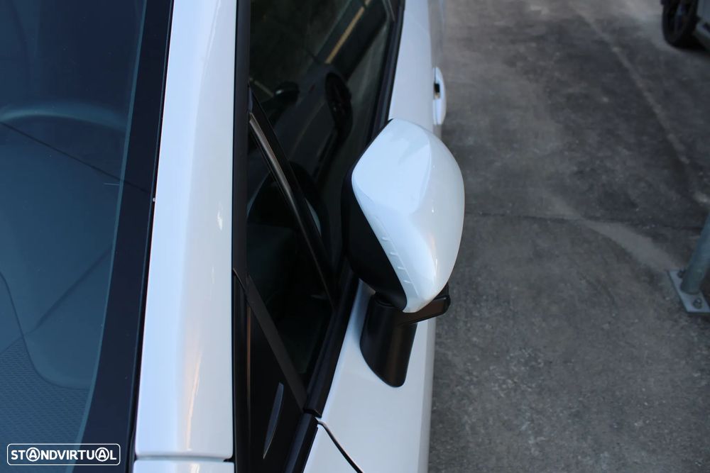 Toyota Corolla 1.8 Hybrid Exclusive - 13