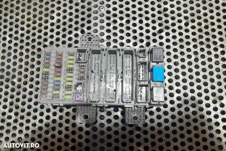Panou sigurante si relee 37832LN 37832LN Honda Civic 8 [2005 - 2008] - 1