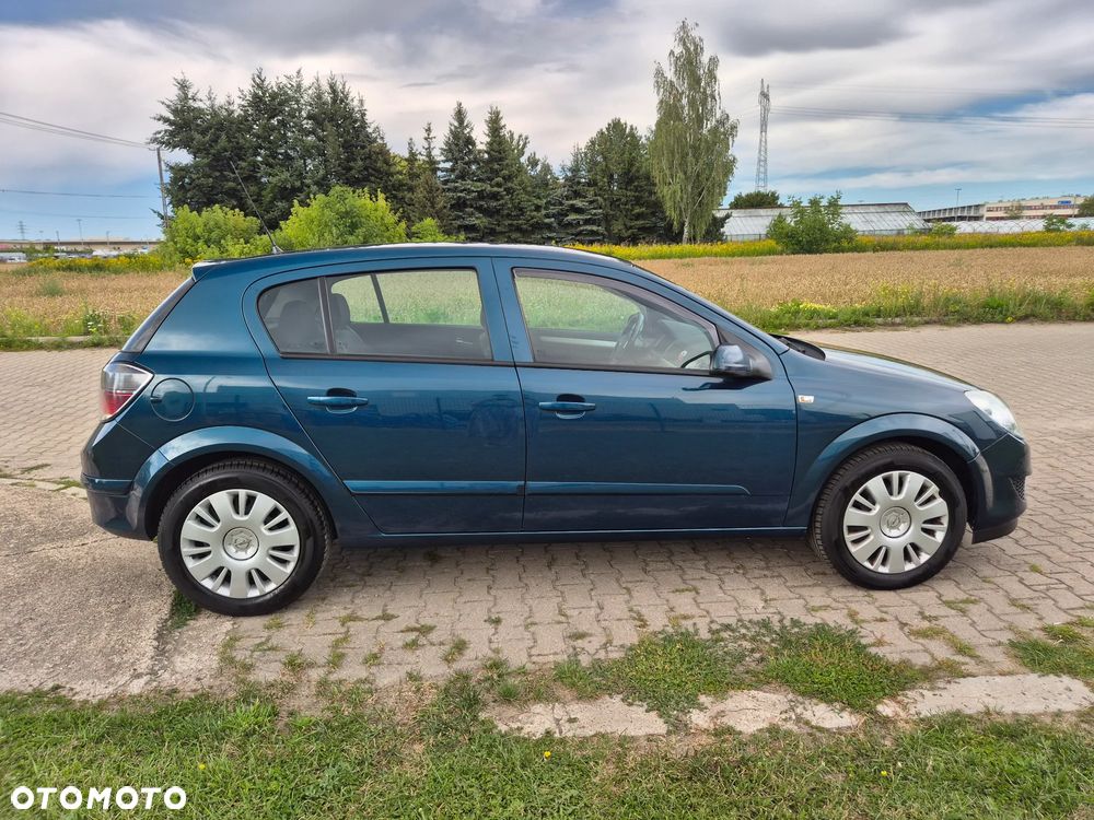 Opel Astra - 25