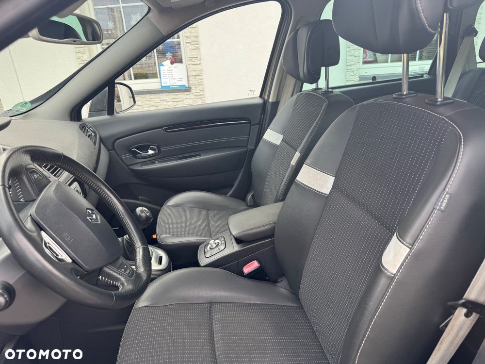 Renault Scenic dCi 160 FAP Luxe - 12
