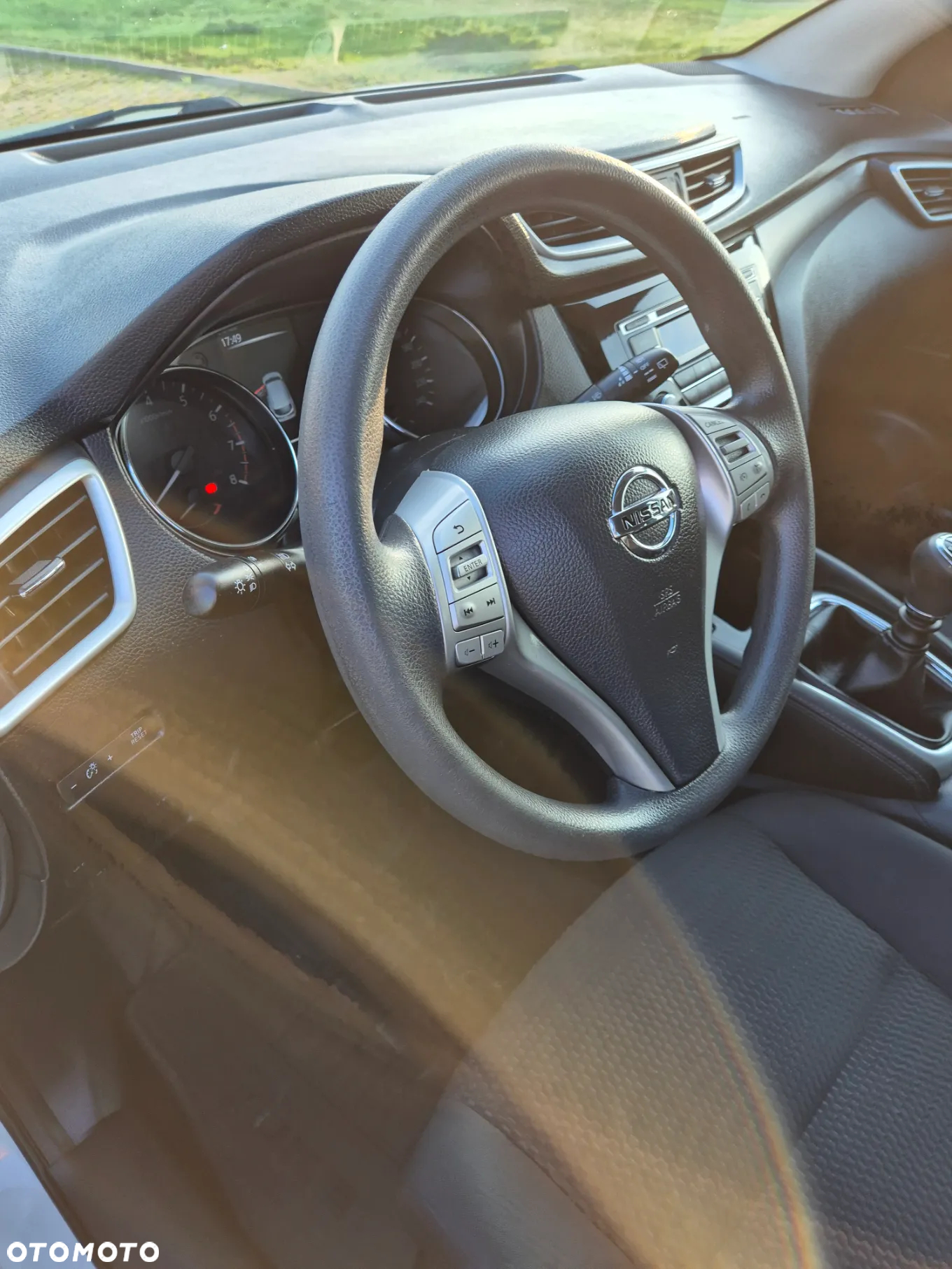 Nissan Qashqai 1.2 DIG-T N-Connecta EU6 - 8