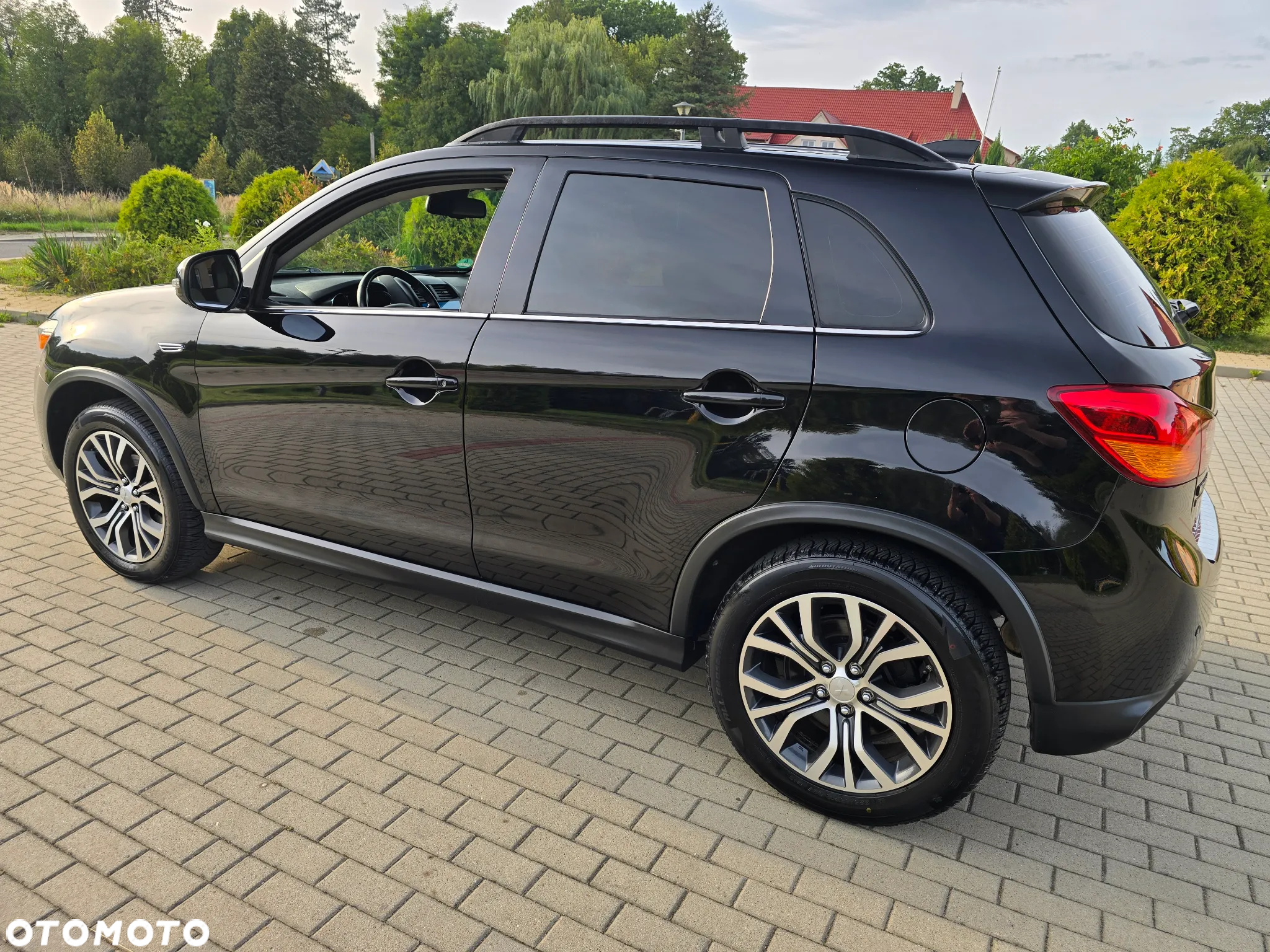 Mitsubishi ASX 1.6 2WD Diamant Edition - 17
