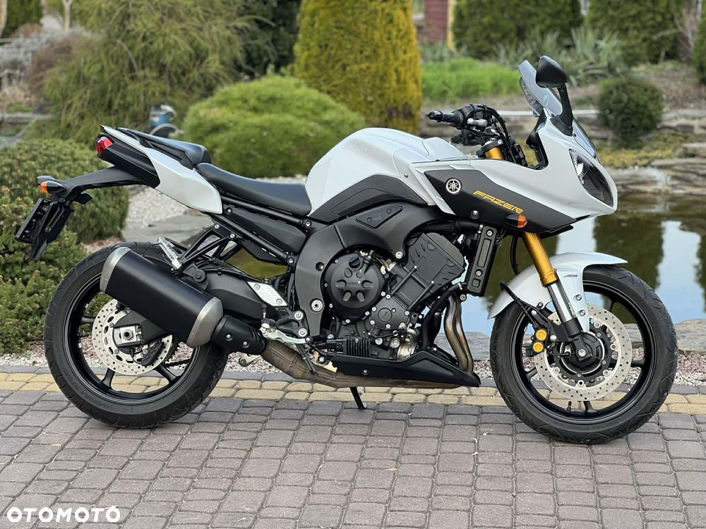 Yamaha FZ8 - 9