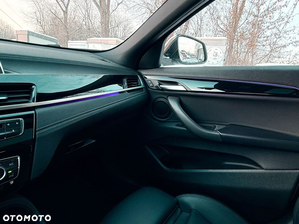 BMW X2 xDrive20i Advantage Plus - 11