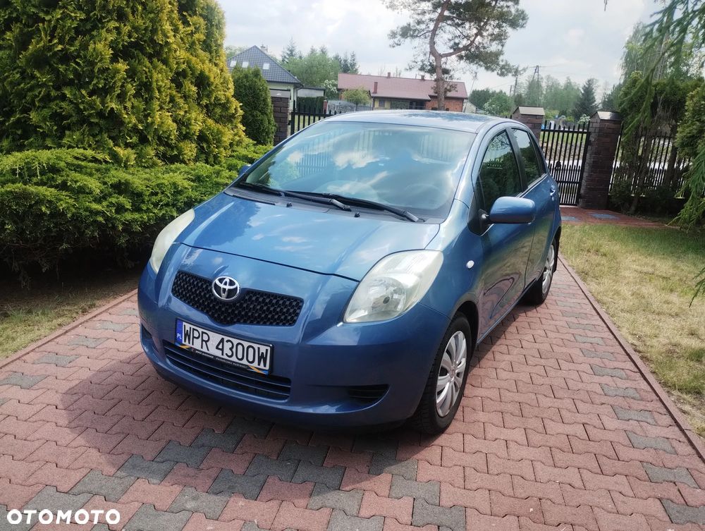 Toyota Yaris - 8