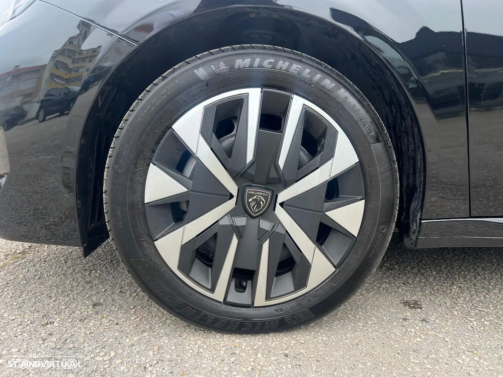 Peugeot 208 1.2 PureTech Active - 5