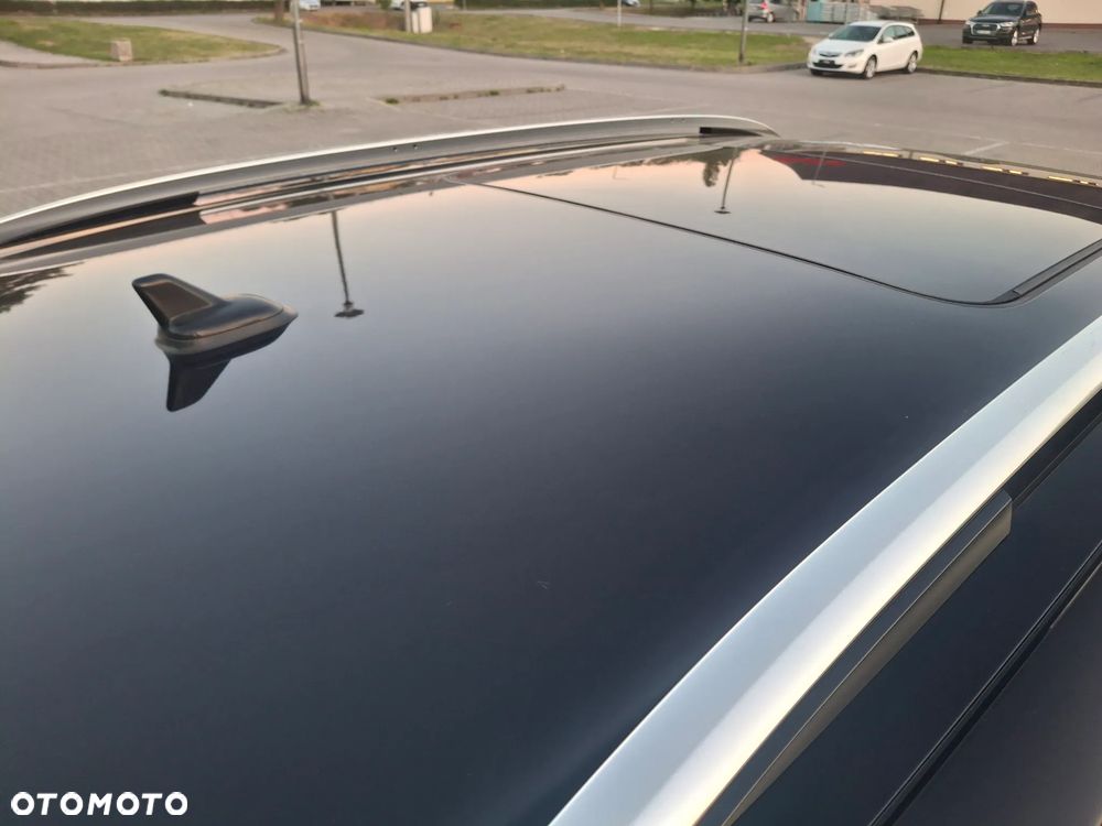 Volkswagen Sharan 2.0 TDI DSG Highline - 24