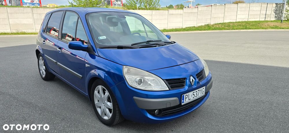 Renault Scenic 2.0 16V Emotion - 11