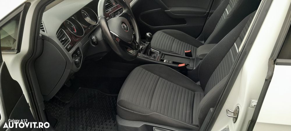 Volkswagen Golf - 31