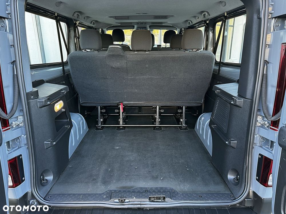 Renault Trafic 2.0 dCi - 20