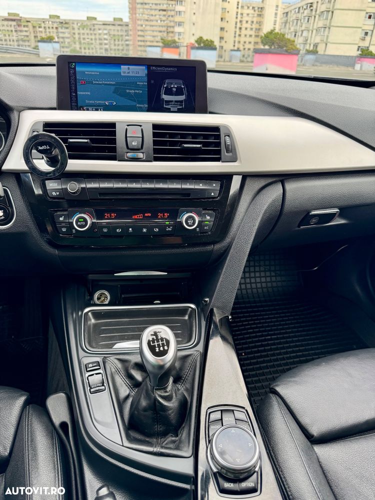 BMW Seria 3 320d EfficientDynamics Edition - 17