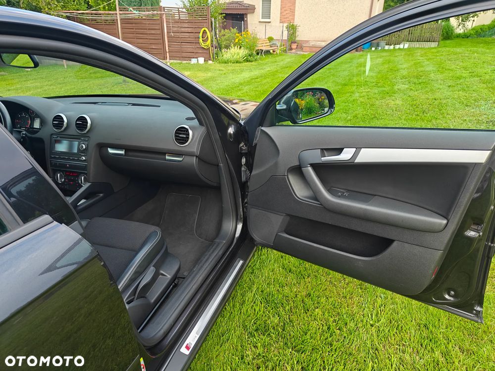 Audi A3 Sportback 2.0 TDI DPF S line Sportpaket - 8